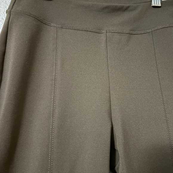 ALO Yoga Airbrush High Waist Flutter Leggings. Chocolate Brown Flare w Split. - Picture 2 of 16